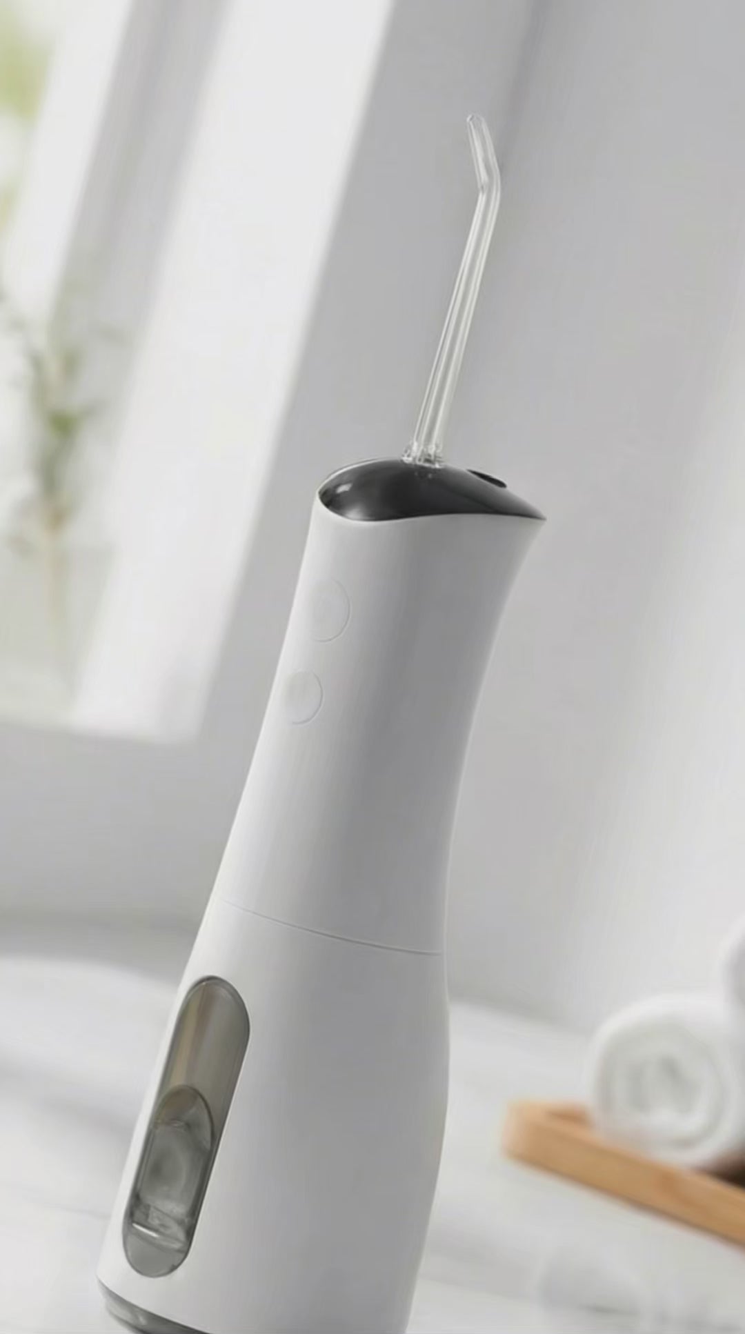 Prophy water flosser in use